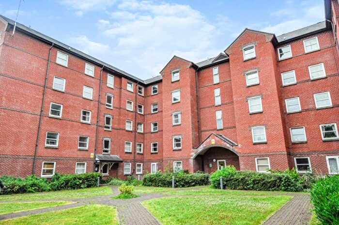 1 Bedroom Flat For Sale In Hathersage Road, Victoria Park, Manchester, M13
