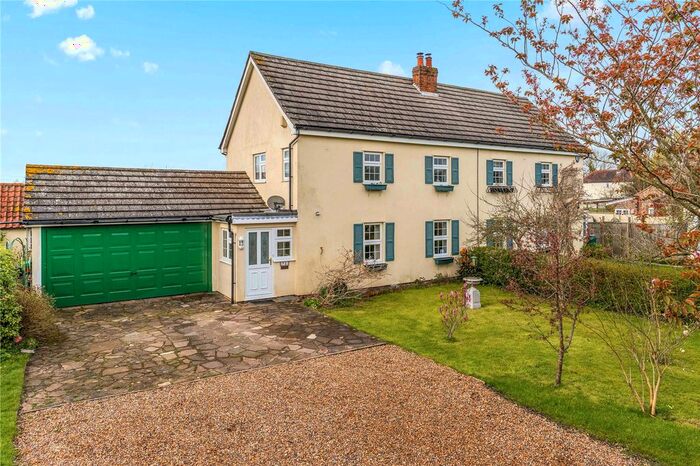 3 Bedroom Semi-Detached House For Sale In High Road, Thornwood, Epping, Essex, CM16