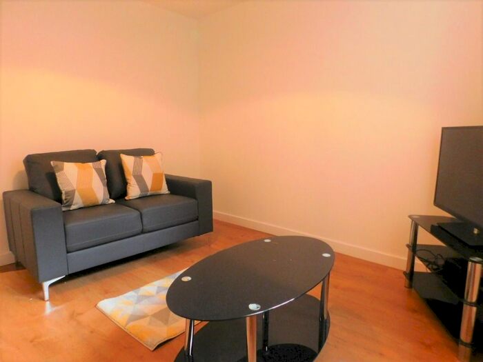 1 Bedroom Flat To Rent In Castle Street, City Centre, Aberdeen, AB11