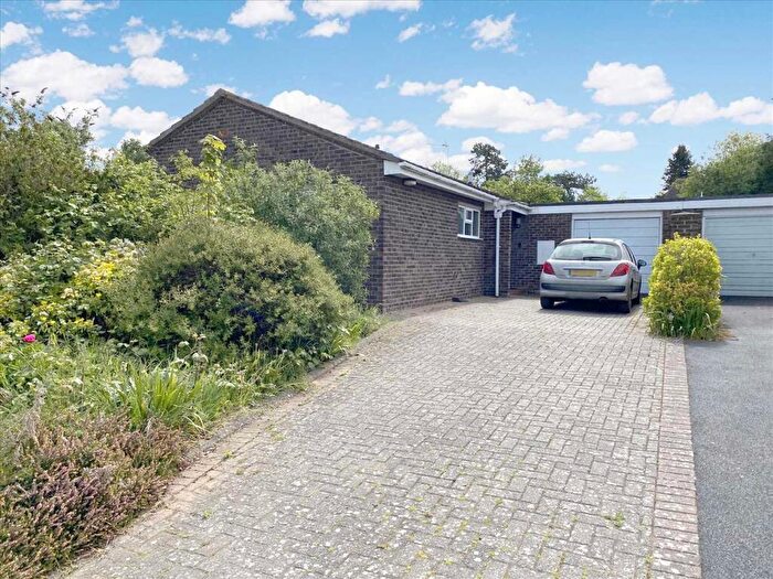 3 Bedroom Detached Bungalow For Sale In Flaxwell Way, Leasingham, NG34