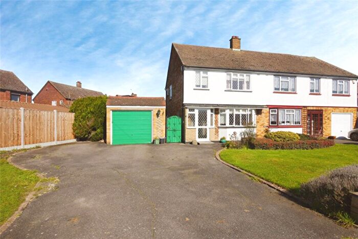 3 Bedroom Semi-Detached House For Sale In Chafford Gardens, West Horndon, Brentwood, Essex, CM13