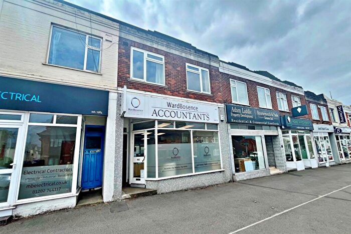 2 Bedroom Flat To Rent In Poole, BH14