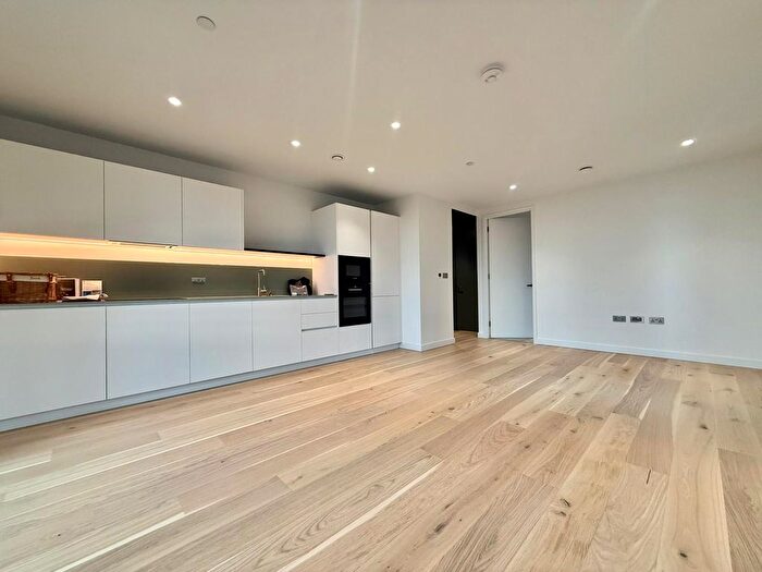 2 Bedroom Flat To Rent In Northam Tower, Mabyn Lane, Greenwhich Peninsula, London, SE10