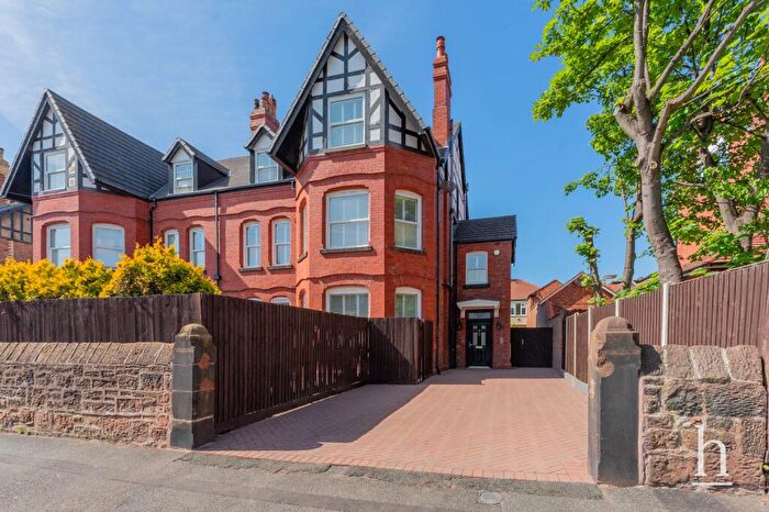 6 Bedroom Semi-Detached House To Rent In Hoscote Park, West Kirby, CH48