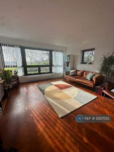 2 Bedroom Flat To Rent In Hill View, London, NW3