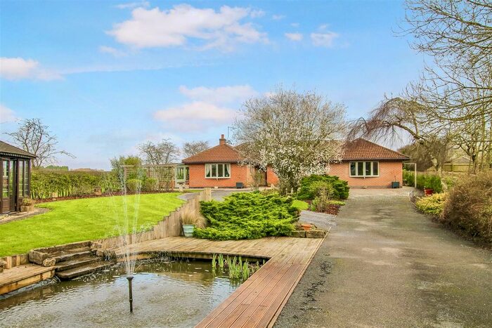 4 Bedroom Detached Bungalow For Sale In Woodhouse Road, Norwell, Newark, NG23