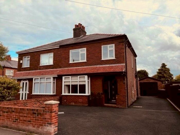 3 Bedroom Semi-Detached House To Rent In Jepps Avenue, Barton, Preston, PR3