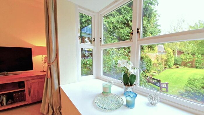 1 Bedroom Flat For Sale In Flat, The Ambassador, London Road, Sunningdale, SL5