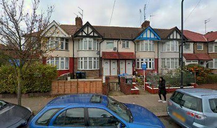 1 Bedroom Maisonette To Rent In Braemar Avenue, London NW10