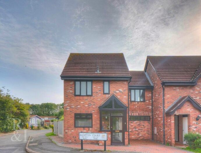 3 Bedroom Semi-Detached House To Rent In Bampton Court, Gamston, Nottingham, Nottinghamshire, NG2
