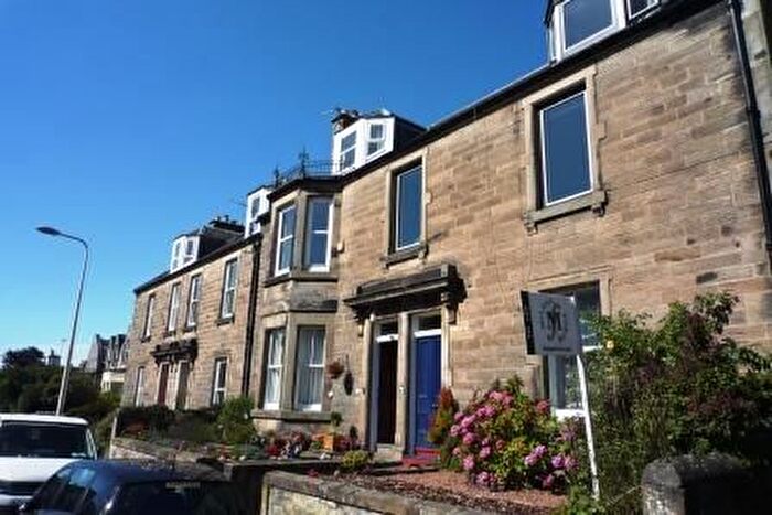 3 Bedroom Maisonette To Rent In Main Street, Aberdour, KY3