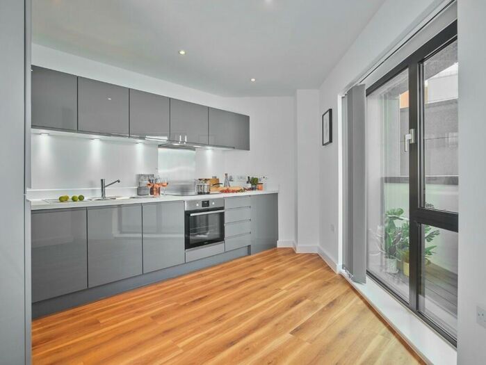 2 Bedroom Apartment To Rent In Roden Street, Ilford, London, IG1