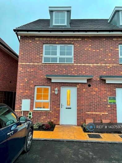 4 Bedroom Semi-Detached House To Rent In William Howell Way, Stoke-On-Trent, ST7