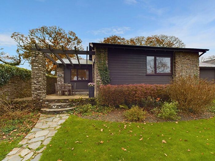 2 Bedroom Chalet For Sale In Trenython Manor, Tywardreath, PL24