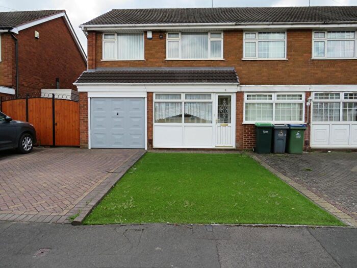 3 Bedroom House To Rent In Hamilton Drive, Tividale, Oldbury, B69