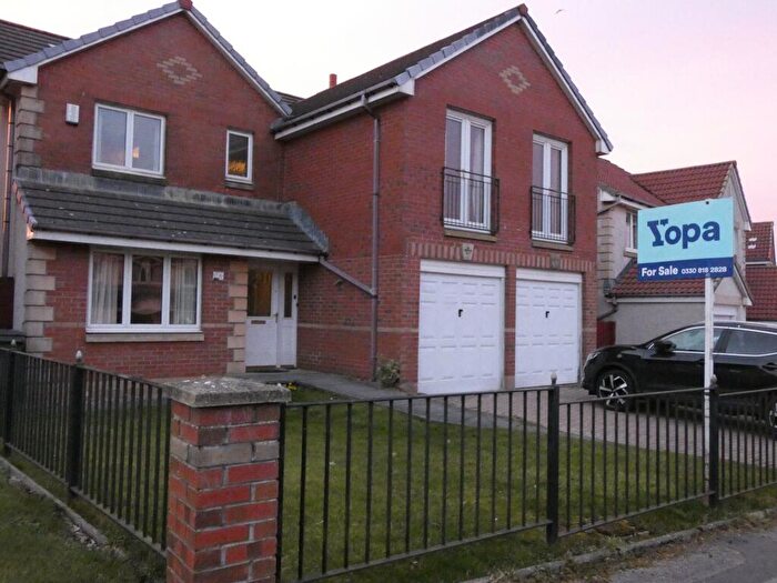 6 Bedroom Detached House For Sale In Charleston View, Aberdeen, AB12