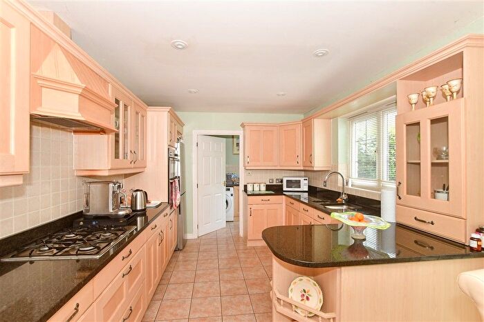 4 Bedroom Detached House For Sale In Great Lime Kilns, Southwater, Horsham, West Sussex, RH13