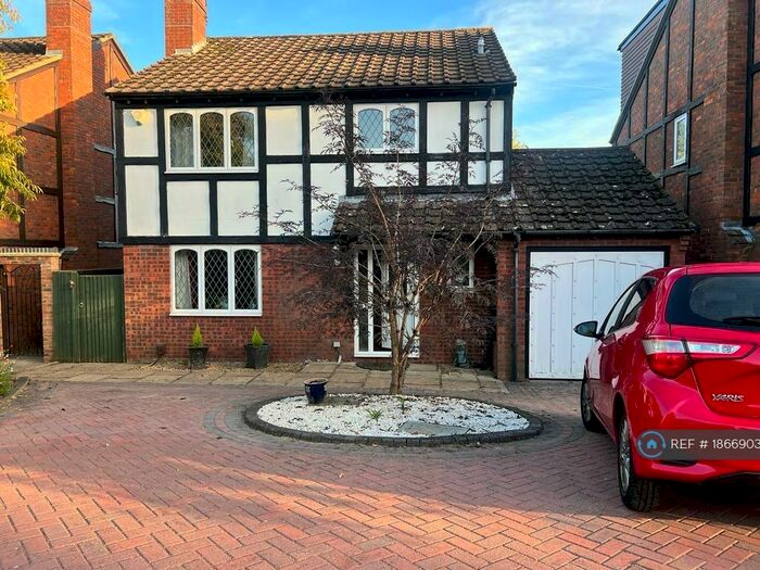 4 Bedroom Detached House To Rent In Basil Close, Earley, Reading, RG6