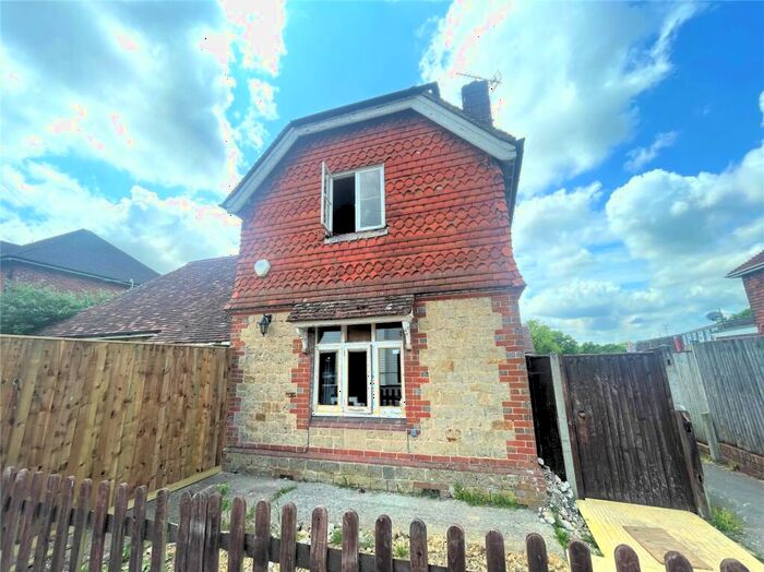 3 Bedroom Semi-Detached House To Rent In Midhurst Road, Fernhurst, Haslemere, West Sussex, GU27