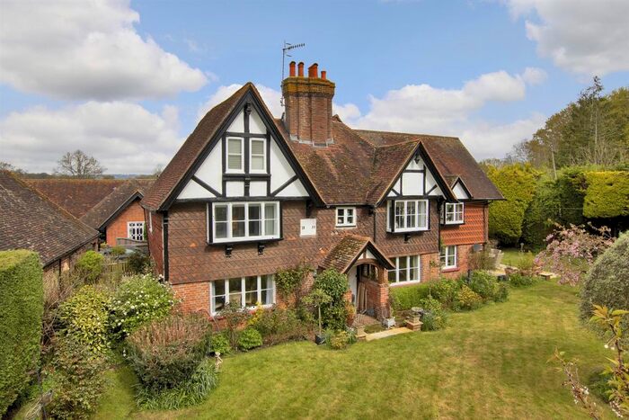 7 Bedroom Detached House For Sale In Hildenborough Road, Leigh, Tonbridge, TN11