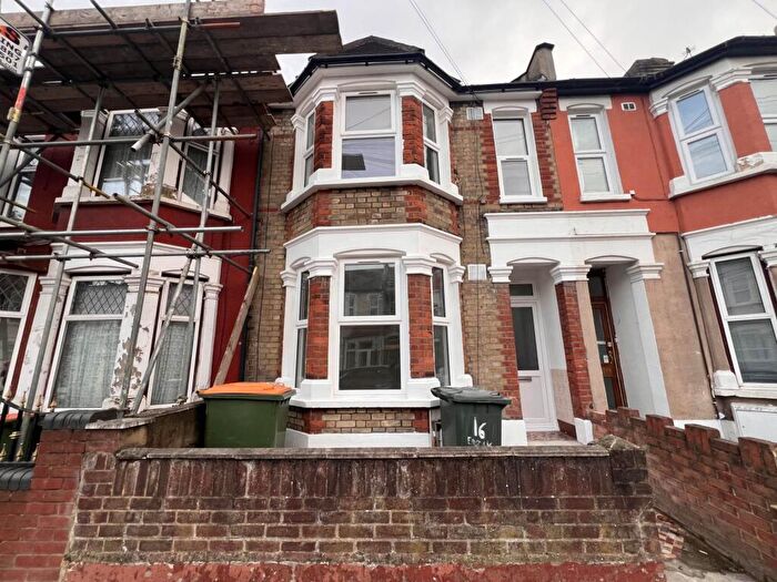 4 Bedroom Terraced House To Rent In East Avenue, London, E12