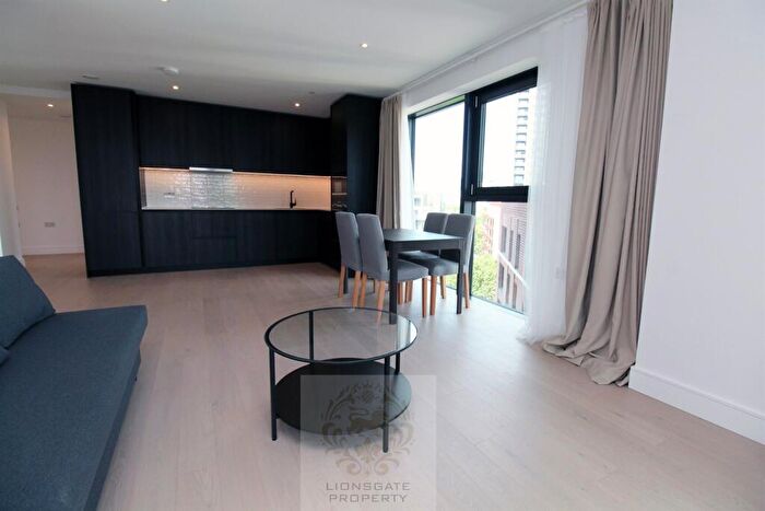 2 Bedroom Apartment To Rent In Hawksbury Heights, Hewson Way, London, SE17