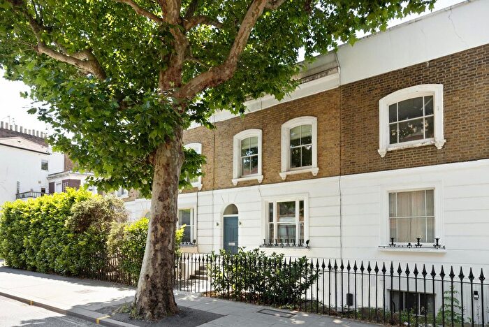 3 Bedroom Terraced House For Sale In Harwood Road, London, SW6