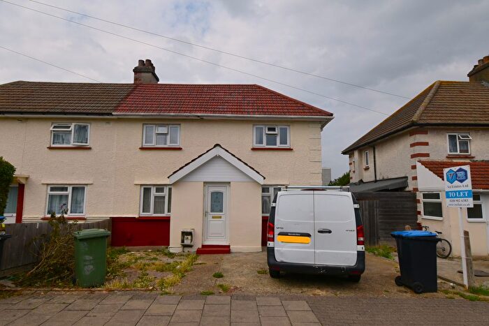 5 Bedroom Semi-Detached House To Rent In Wembley, HA0