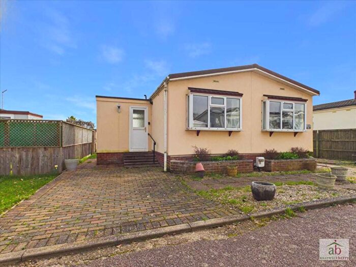 2 Bedroom Park Home For Sale In St. Gotthards Avenue, Martlesham Heath, IP5