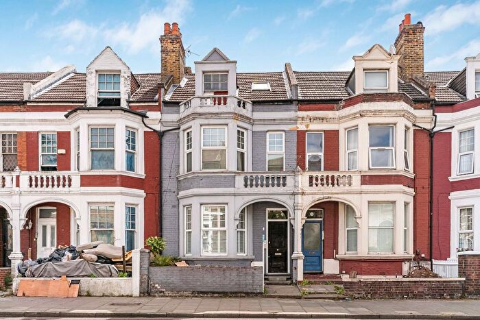 Studio For Sale In Lee High Road, London, SE13