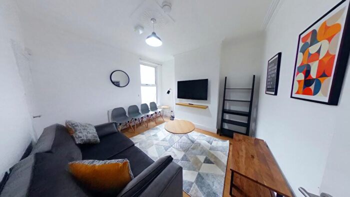 4 Bedroom House To Rent In Adelaide Road, Liverpool, L7