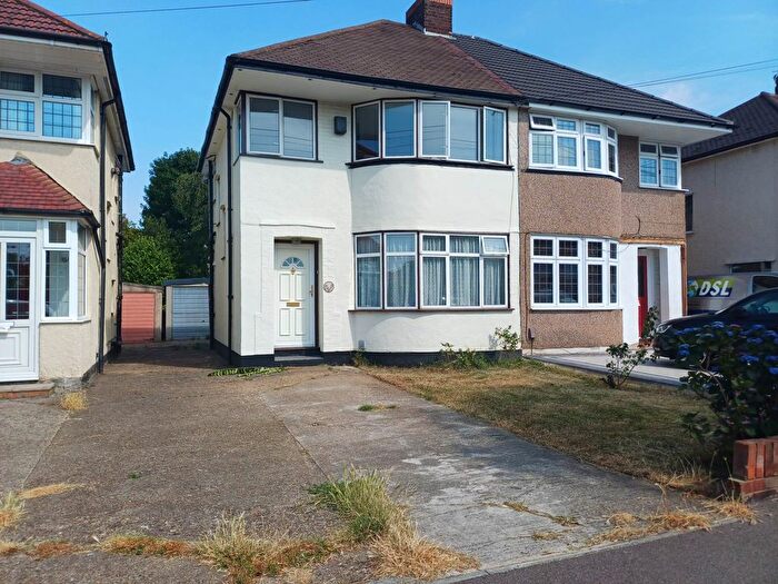 3 Bedroom Semi Detached House To Rent In Glengall Road, Bexleyheath, DA7