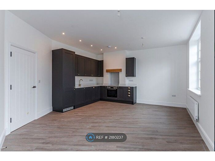 2 Bedroom Maisonette To Rent In Norton Way South, Letchworth Garden City, SG6