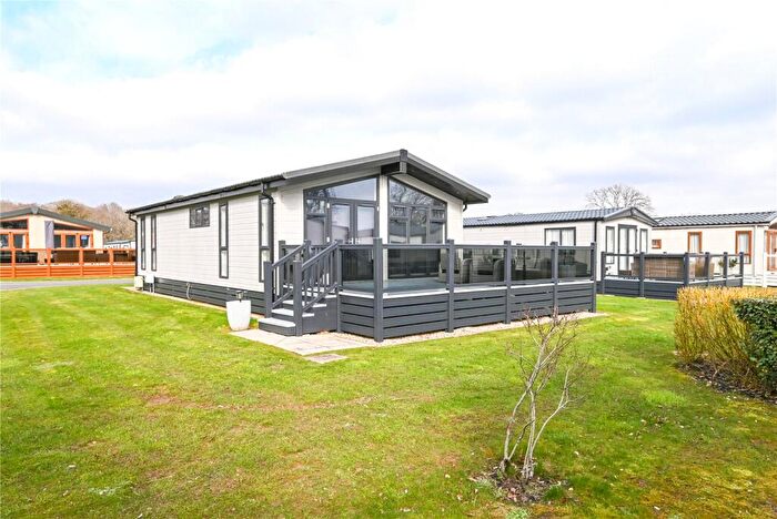 2 Bedroom Park Home For Sale In Aspen, Hoburne Bashley Holiday Park, New Milton, Hampshire, BH25