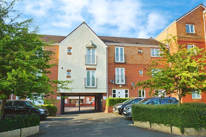 2 Bedroom Flat For Sale In Willenhall Road, Moseley, Wolverhampton, WV1