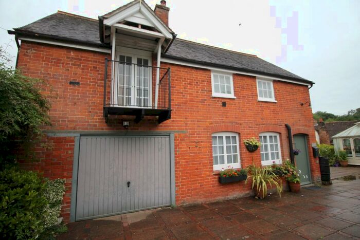 1 Bedroom Property To Rent In Bridge Street, Wickham, PO17