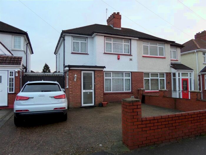 3 Bedroom Semi-Detached House To Rent In Cranford Drive, Hayes, Middlesex, UB3