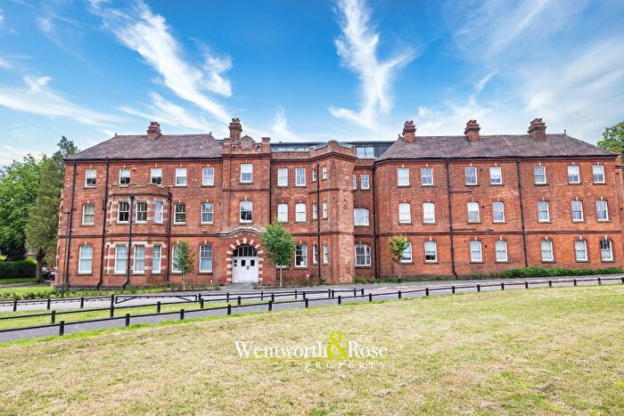 3 Bedroom Apartment To Rent In Willow Road, Birmingham, B30