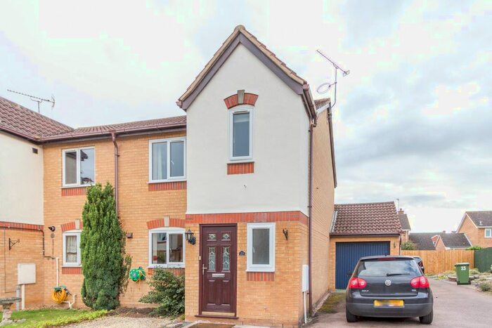 3 Bedroom Semi-Detached House To Rent In Spencer Close, Earls Barton, Northampton, NN6