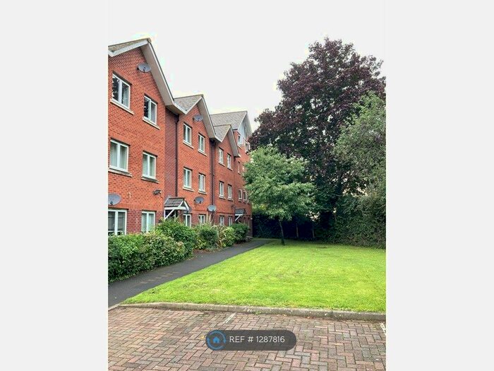 2 Bedroom Flat To Rent In Tudor Street, Exeter, EX4