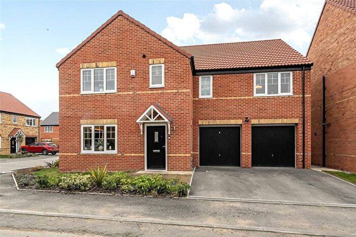 5 Bedroom Detached House For Sale In Tractor Court, Strawberry Fields, Carlton, Wakefield, West Yorkshire, WF3