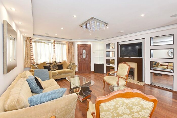 4 Bedroom Detached House To Rent In Stanhope Terrace, Bayswater, London, W2