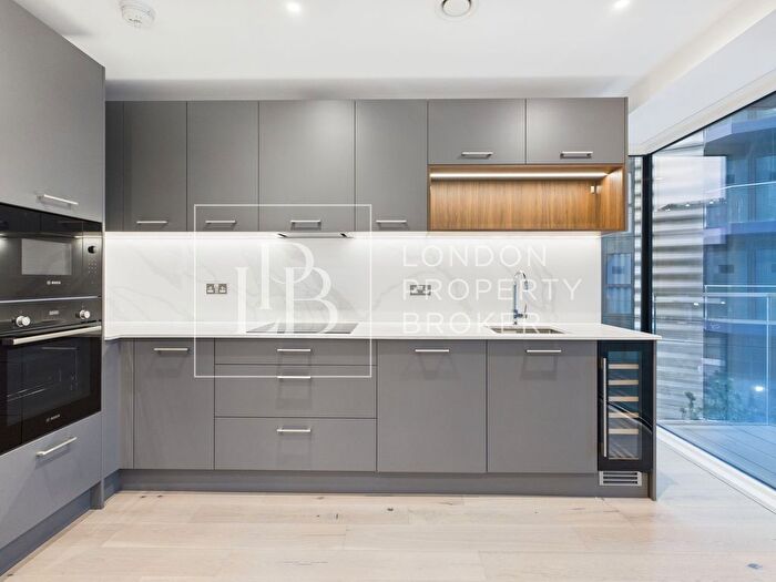 2 Bedroom Flat For Sale In Goldsmith Apartments, Royal Arsenal Riverside, SE18