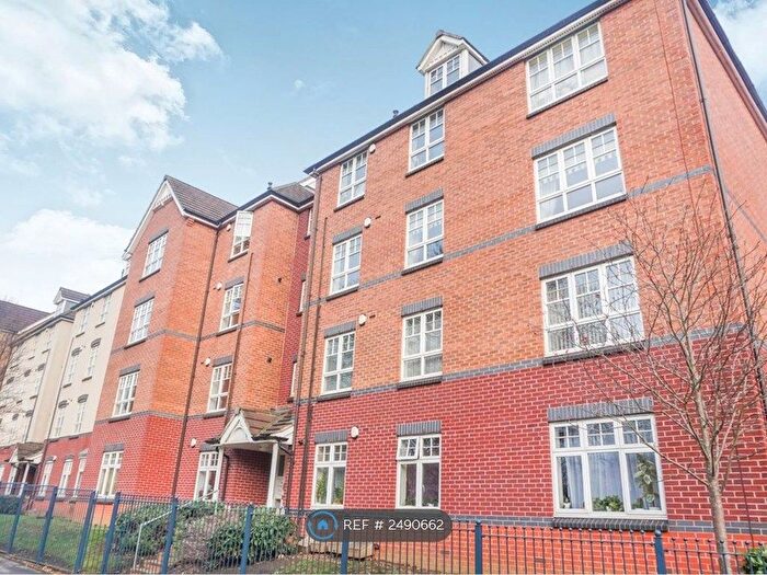 3 Bedroom Flat To Rent In Bedford Road, Northampton, NN1