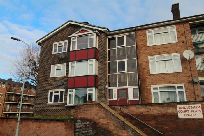 1 Bedroom Apartment To Rent In Rendlesham Court, Ipswich, IP1