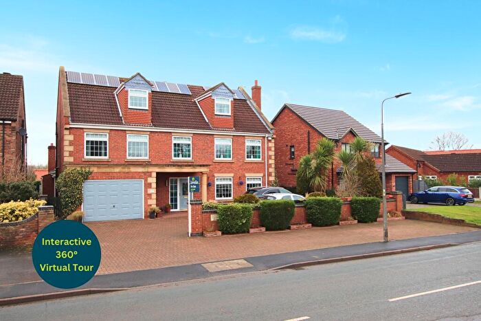 5 Bedroom Detached House For Sale In Ferry Road East, Barrow-upon-Humber, North Lincolnshire, DN19