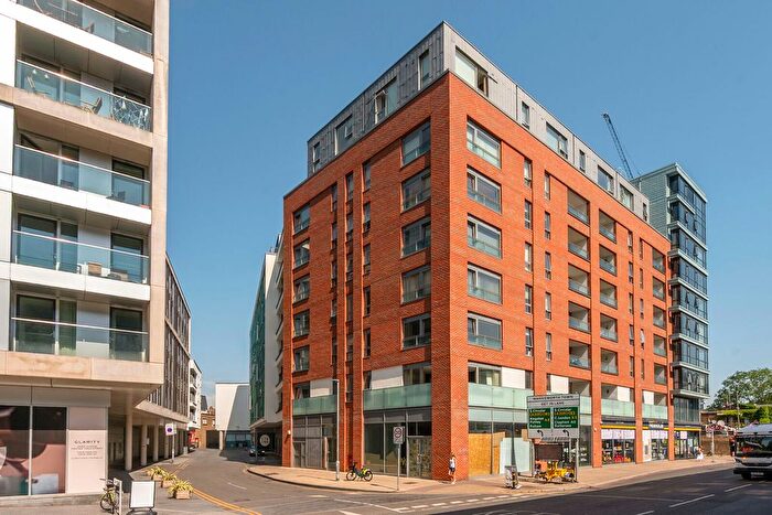 1 Bedroom Flat For Sale In Hardwicks Square, Wandsworth Town, London, SW18