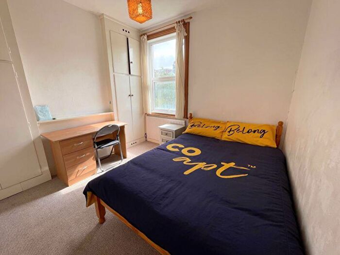 3 Bedroom Terraced House To Rent In Dewe Road, Brighton, BN2