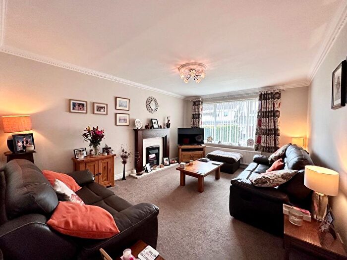 2 Bedroom Semi-Detached Bungalow For Sale In Southlands, Kirkheaton, Huddersfield, HD5