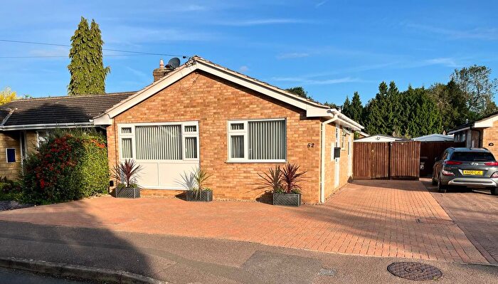2 Bedroom Semi-Detached Bungalow For Sale In Brantwood Rise, Banbury, OX16